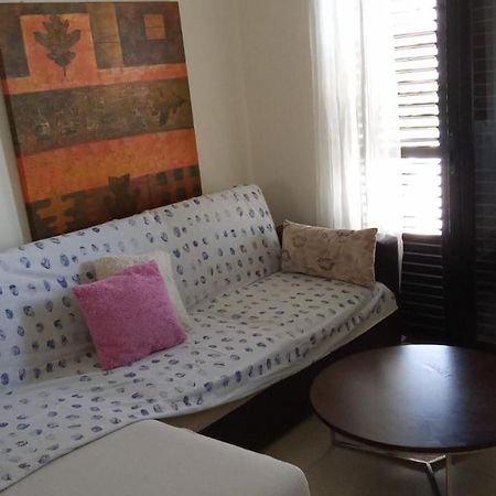 2 Bedroom Apartment In Makenzi Lárnaka Eksteriør bilde