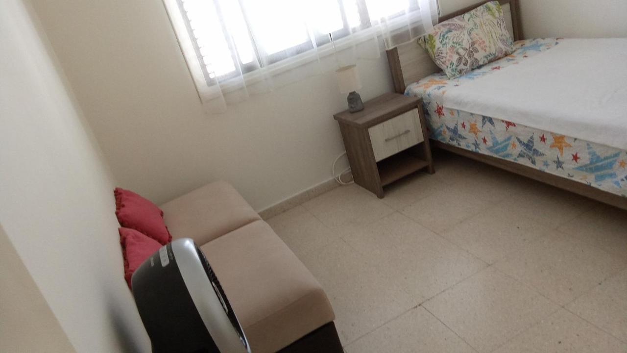 2 Bedroom Apartment In Makenzi Lárnaka Eksteriør bilde
