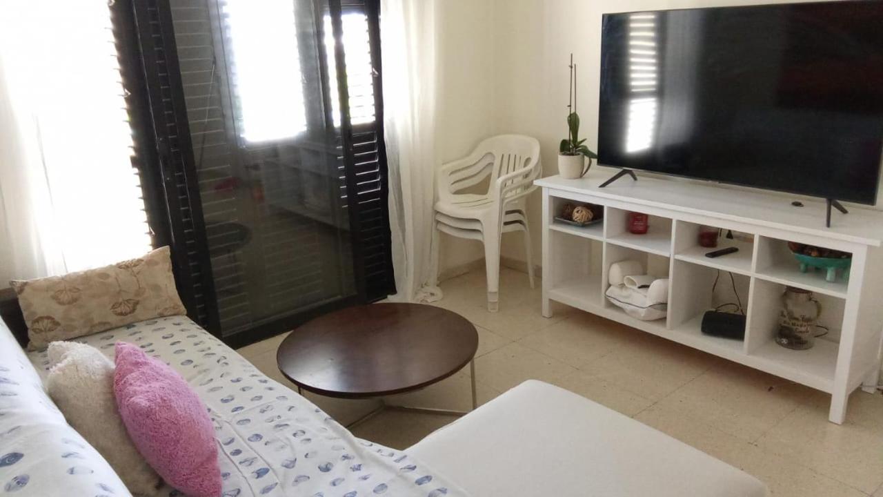 2 Bedroom Apartment In Makenzi Lárnaka Eksteriør bilde