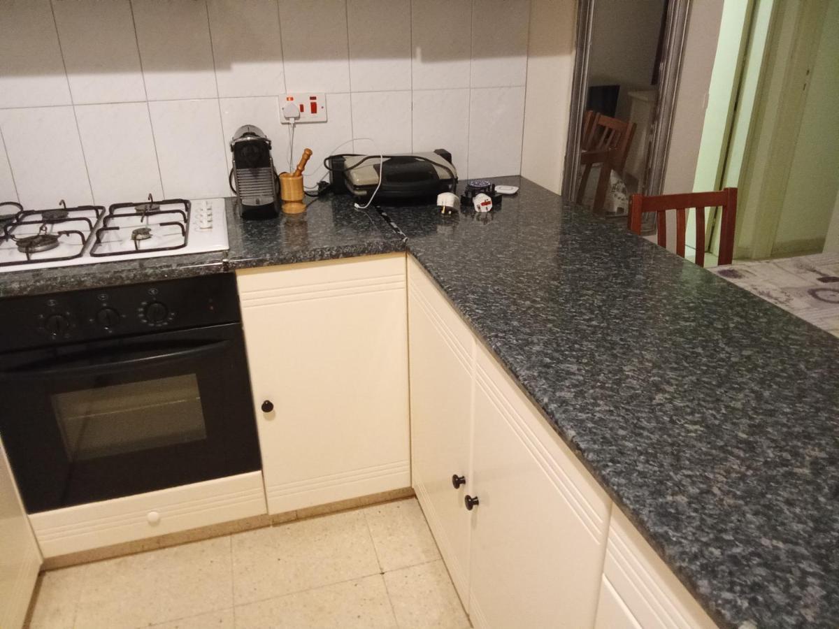 2 Bedroom Apartment In Makenzi Lárnaka Eksteriør bilde